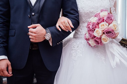 wedding-2595862__340.jpg